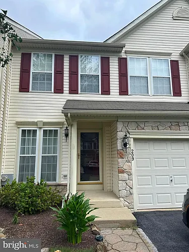 209 Turnbridge Ct Photo 1