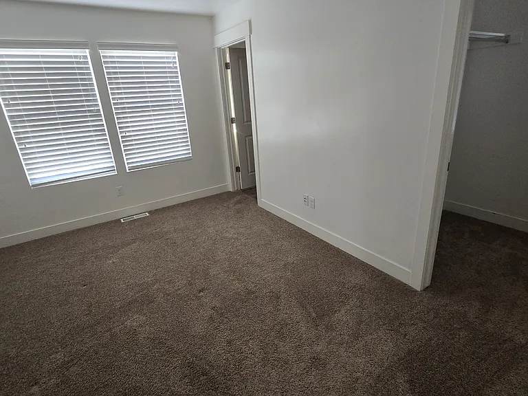 11394 S Okanogan Ln — Photo 14
