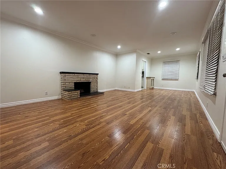 7701 Wilkinson Ave — Photo 3