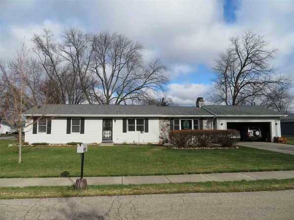 903 E Douglas St, Goshen, IN 46526