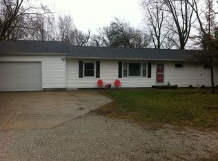 2224 S File Dr, Decatur, IL 62521