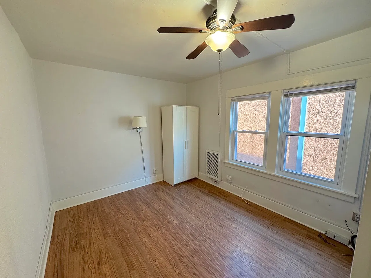 40 Brooks Ave — Photo 3
