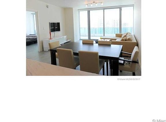 5th image of 200 Biscayne Blvd APT 3505