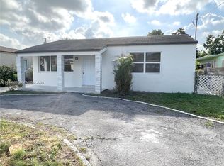 31 SW 67th Ct, Miami, FL 33144