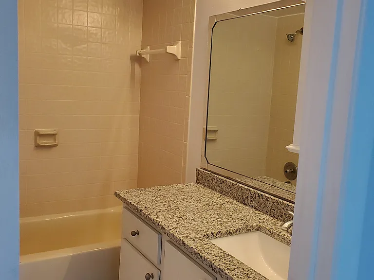 3546 Southpointe Dr — Photo 25
