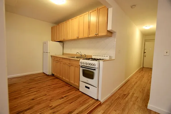 Rented by JM Preston Properties LLC | media 4