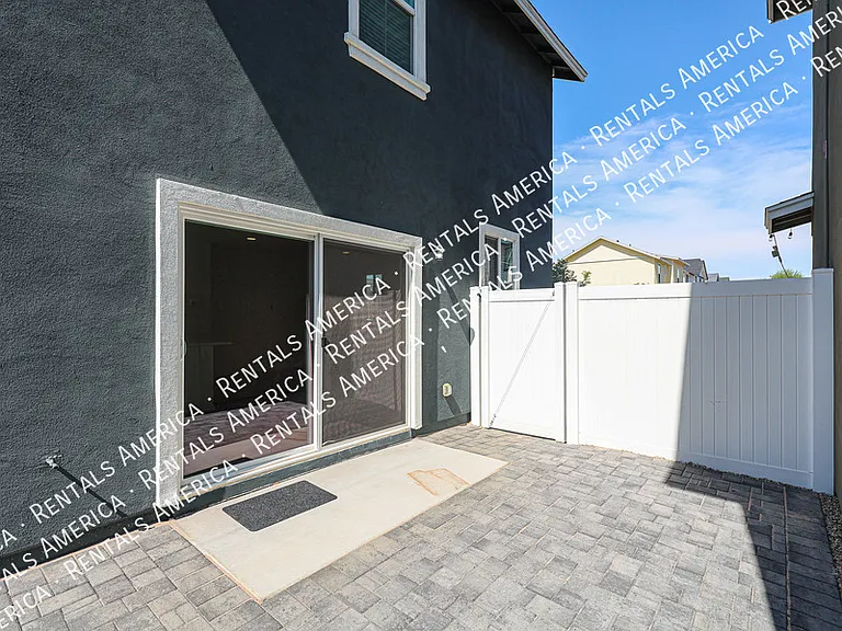 16875 N 12th St #33 — Photo 58