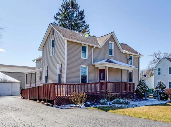 4445 Old Grand Ave, Gurnee, IL 60031