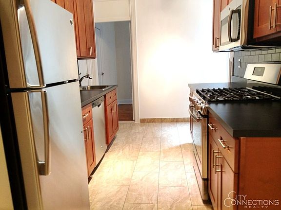 3rd image of 206 W 99th St APT 2C