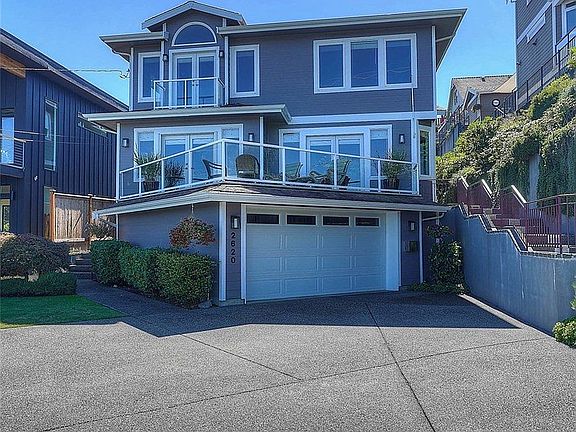 3rd image of 2620 N 31st St