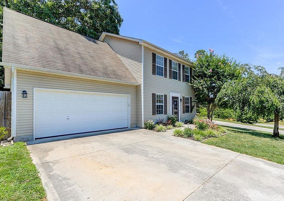 1st image of 4461 Oakbank Ln