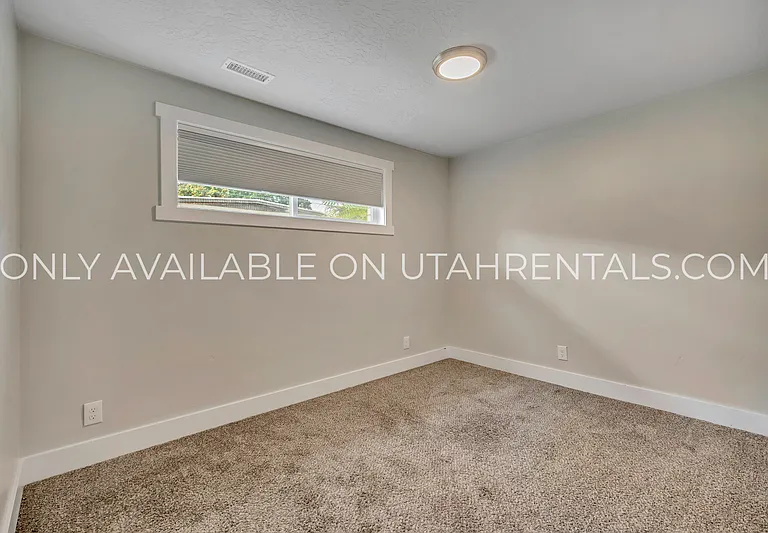 336 E Rena Ave — Photo 20