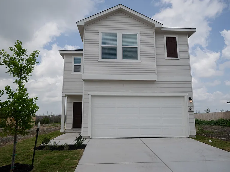 7531 Fishbowl Ln — Photo 4