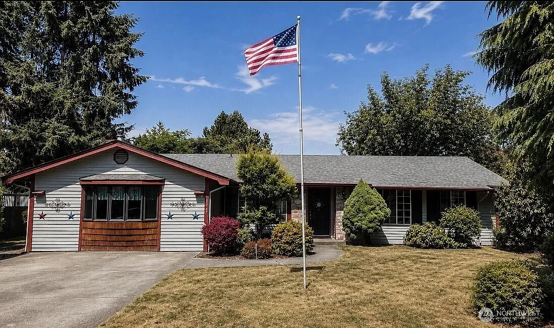 3 bed, 1884 sqft, $2,999 — Photo 1