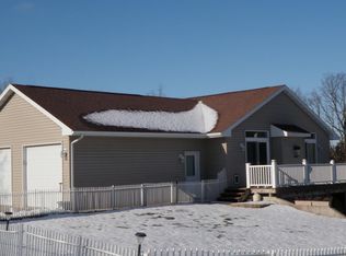 2371-1-1 262nd St, Independence, IA 50644