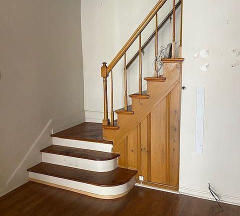 4th image of 129 E Pine St