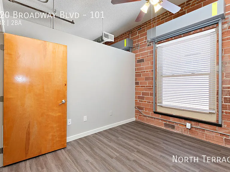 920 Broadway Blvd #101 — Photo 8