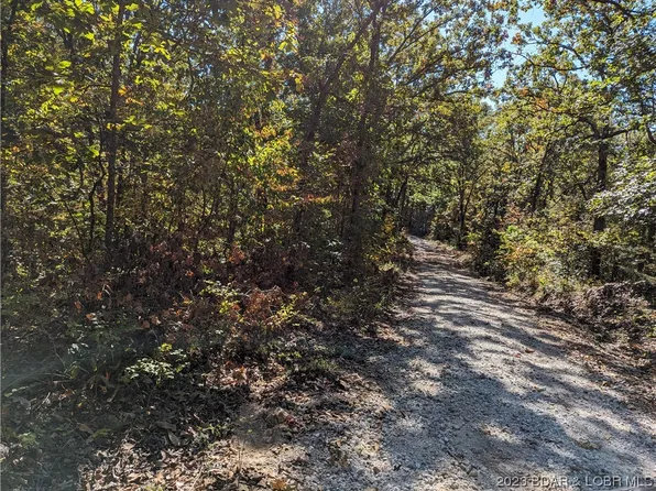 5 Blue Waters Rd, Versailles, MO 65084