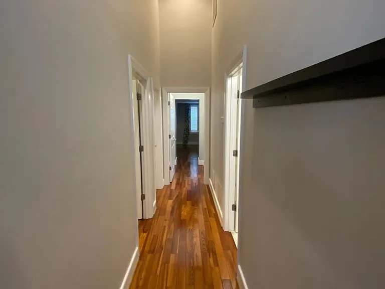 729 Catherine St — Photo 13