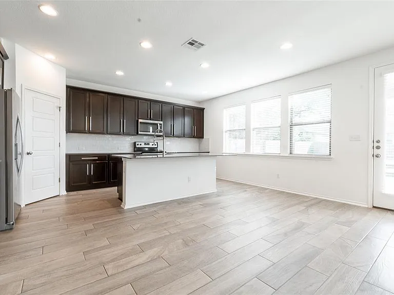 1333 Terrace Vw — Photo 10