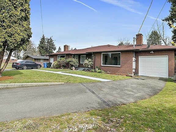 3rd image of 8311 Bridgeport Way SW