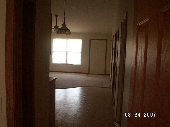 4th image of 2375 Meadowpoint Dr APT A