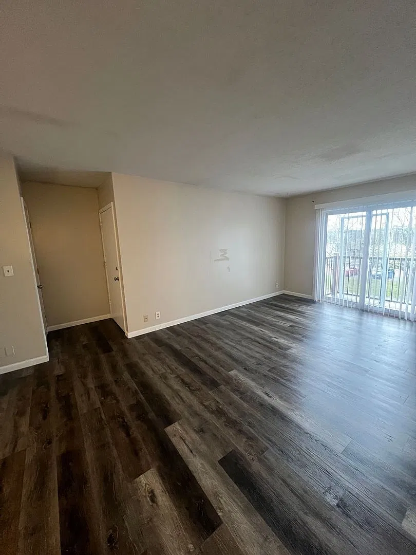 3416 Balboa — Photo 2