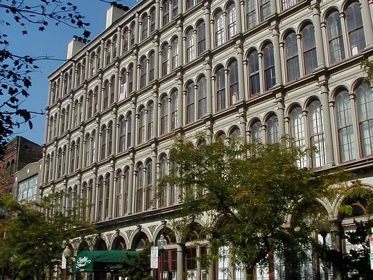 Smythe's Stores — Photo 1