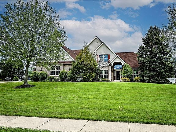 2nd image of 4850 Valleybrook Dr