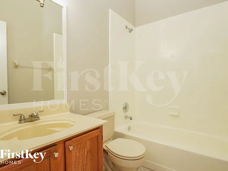 1008 Vannessa Dr — Photo 12