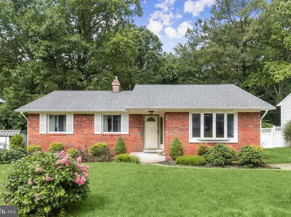 8107 Phirne Rd E, Glen Burnie, MD 21061