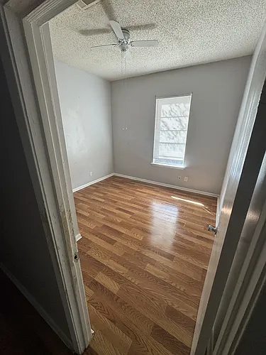 902 Erion St #B Photo 1