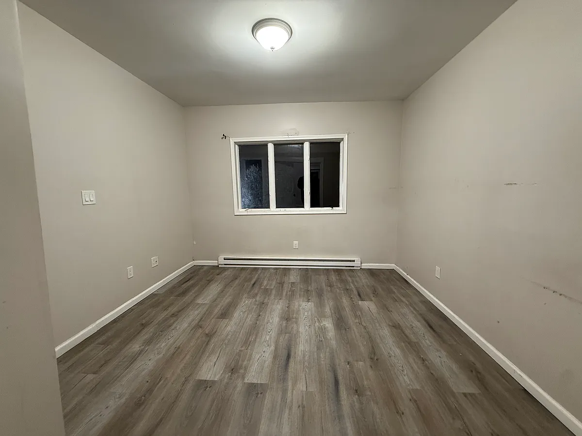Building Photo - 1250 S 6th Ave #3