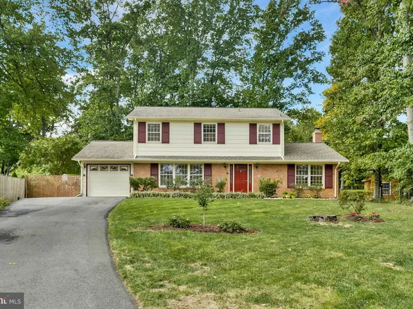 4618 Gramlee Cir, Fairfax, VA 22032