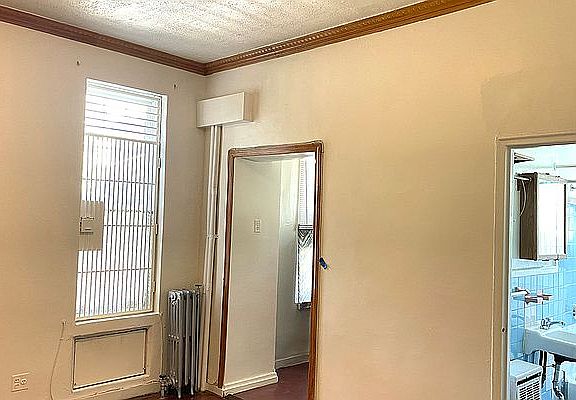 4th image of 434 Classon Ave #11