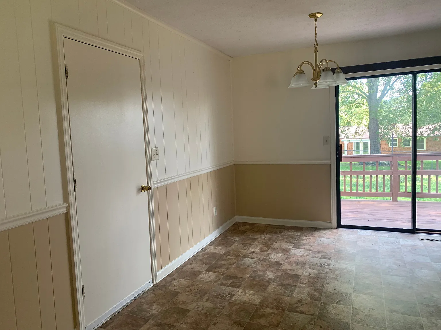 Charming 3 bedroom home near Etowah Elementary — Photo 4