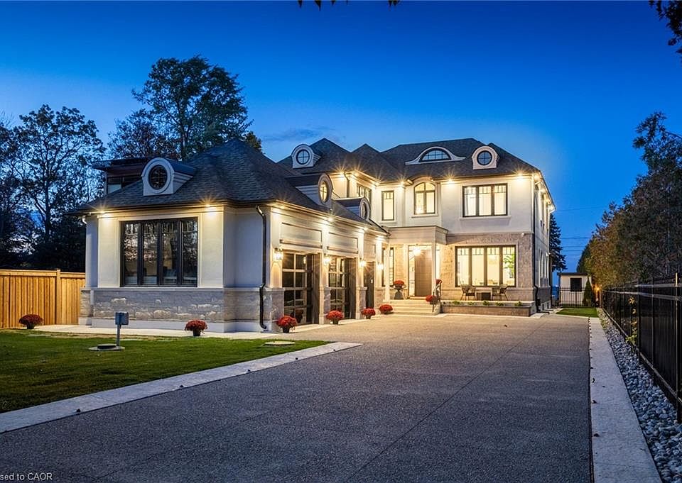 1st image of 7 Campview Rd