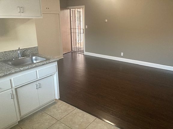 3rd image of 5110 W El Segundo Blvd APT 14