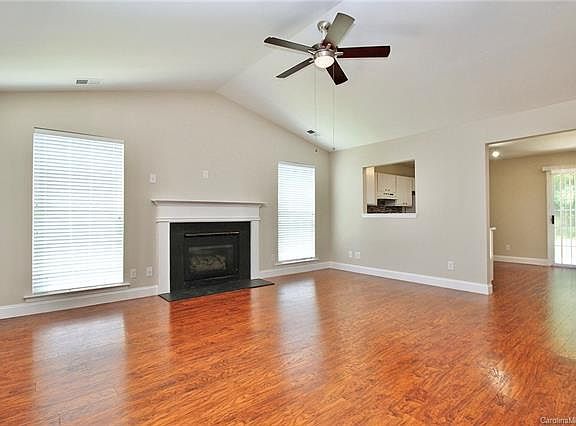 3rd image of 2030 Mallard Woods Pl