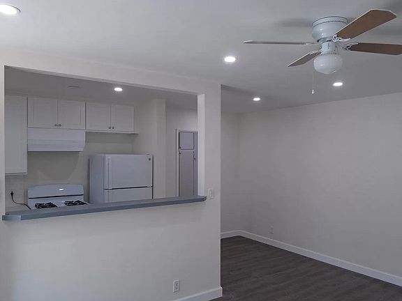 5th image of 5151 1/2 E Carson St #90808
