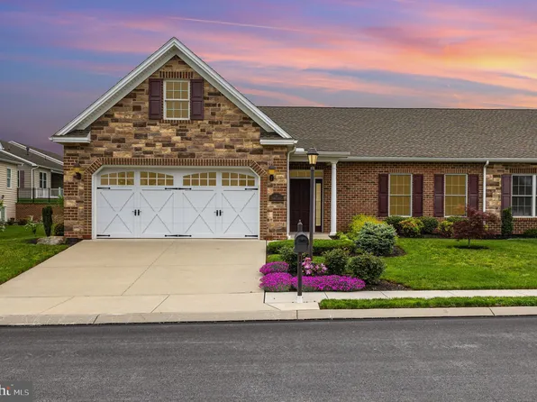 4 Stoners Cir, Littlestown, PA 17340