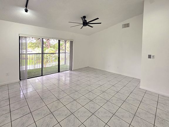 4th image of 9705 SW 138th Ave