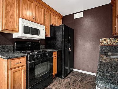 112 Avenue 66 #17, Los Angeles, CA, 90042