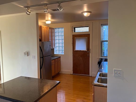 2nd image of 3056 N Ashland Ave Unit 3