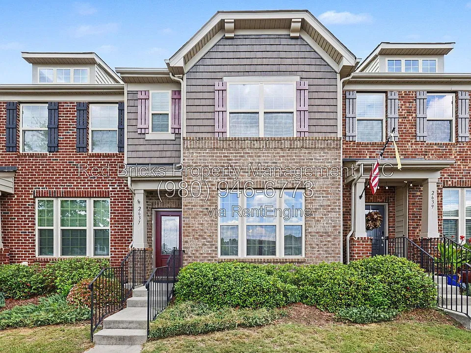 2637 Winter Thistle Way