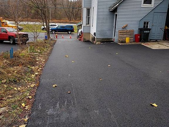 3rd image of 311 W Main St