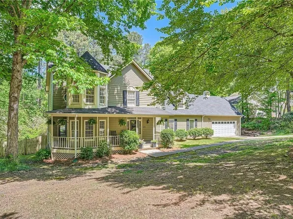 125 Picketts Lake Dr, Acworth, GA 30101