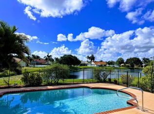 9645 El Clair Ranch Rd, Boynton Beach, FL 33437