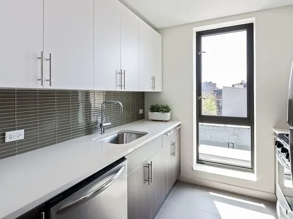 44-72 11th Street image 2 of 11