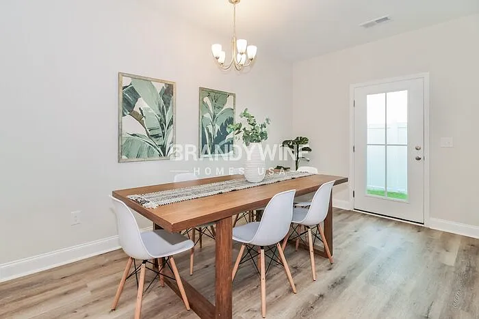 1076 Wildflower Dr — Photo 9
